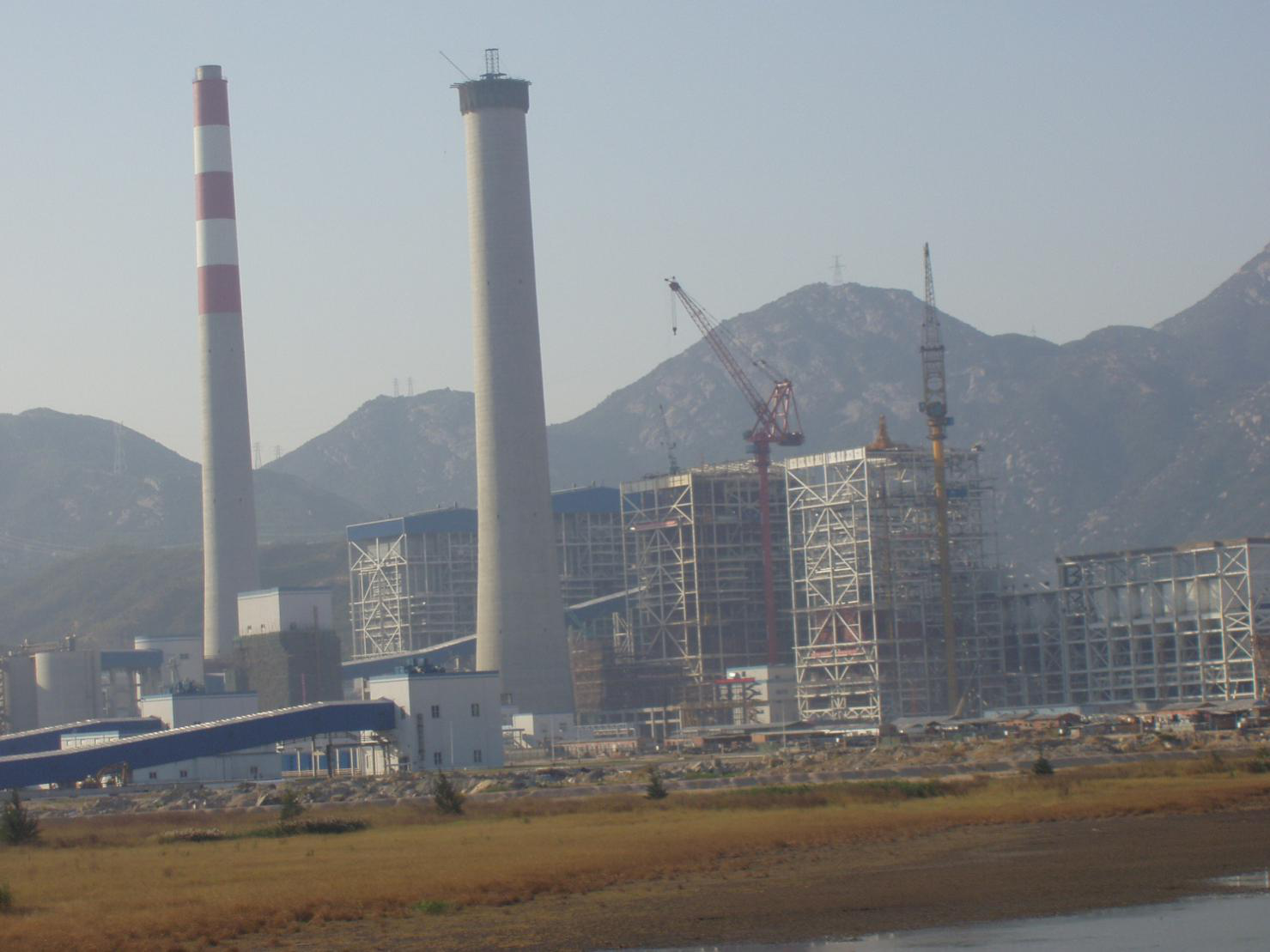 臺(tái)山國華發(fā)電廠主體鋼結(jié)構(gòu)廠房防腐案例